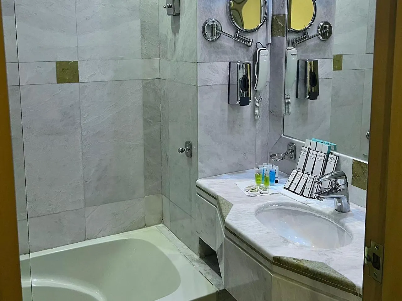 Monatana Golden Hotel Mecca 0*,  Saudi Arabia